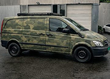 Armored glass for minibus
